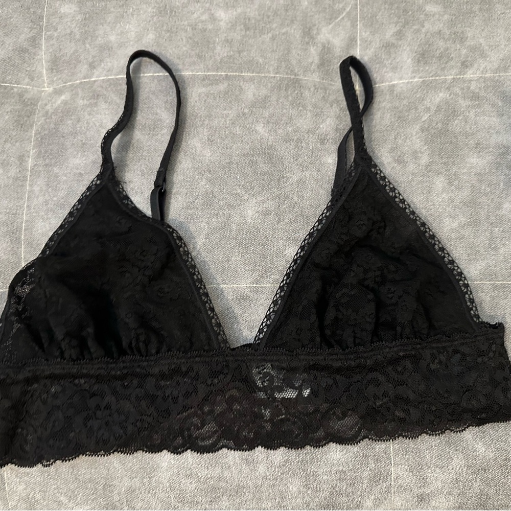 NEW H&M Black Triangle Bralette